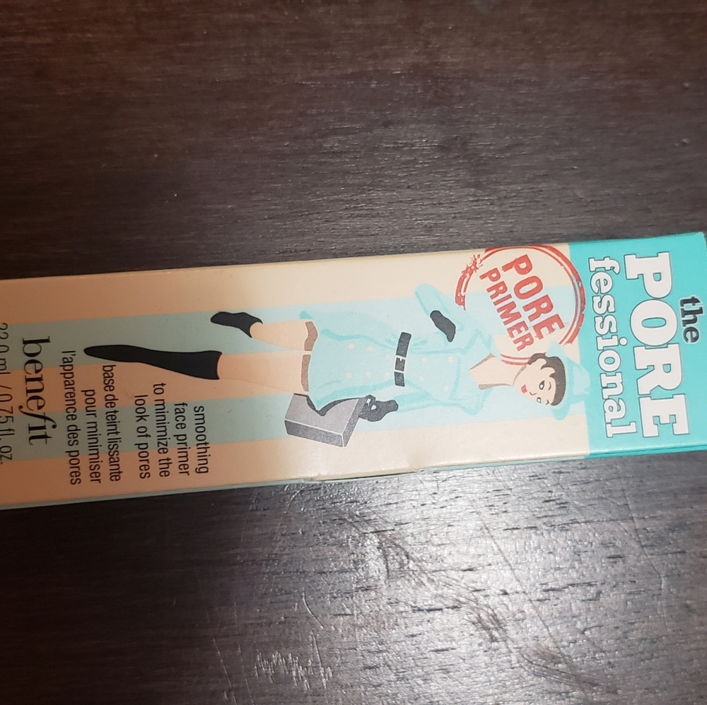 New in box Benefit porefessional primer